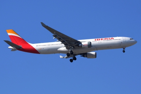 EC-LYF - A330-302 - Iberia - MAD - 16-03-2015