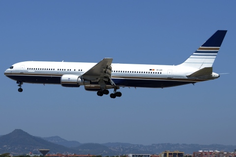 EC-LZO - 767-35D(ER) - Privilege Style - BCN - 29-06-2015b