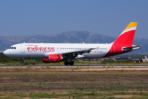 EC-MEG - A320-214 - Iberia Express - PMI - 21-08-2015