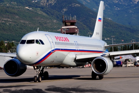 EI-EYR - A320-214 - Rossiya _ Russian Airlines - TIV - 12-07-2015b