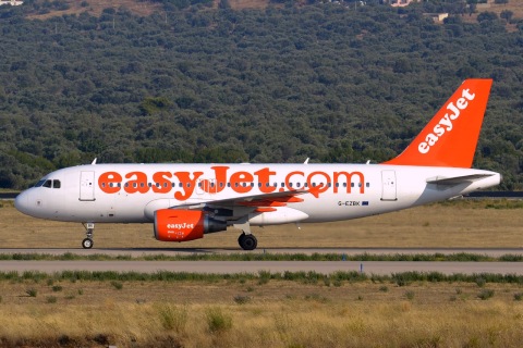 G-EZBK - A319-111 - easyJet - ATH - 29-07-2015