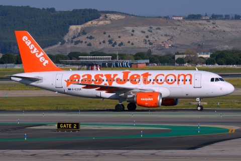G-EZGK - A319-111 - easyJet - MAD - 16-03-2015