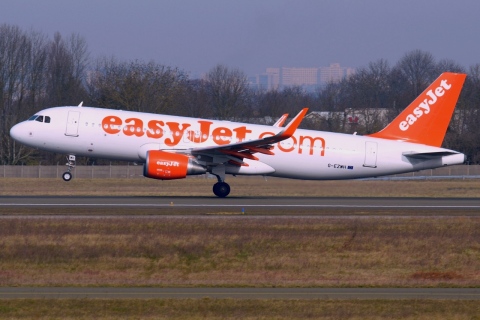 G-EZWH - A320-214(WL) - easyJet - ORY - 07-03-2015