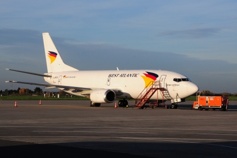 G-JMCM - 737-3Y0 - Atlantic Airlines - LGG - 08-03-2015