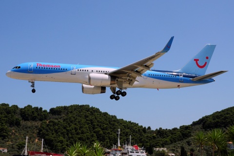 G-OOBD - 757-28A(WL) - Thomson Airways - JSI - 24-07-2015