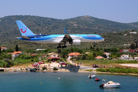 G-OOBE - 757-28A(WL) - Thomson Airways - JSI - 28-07-2015