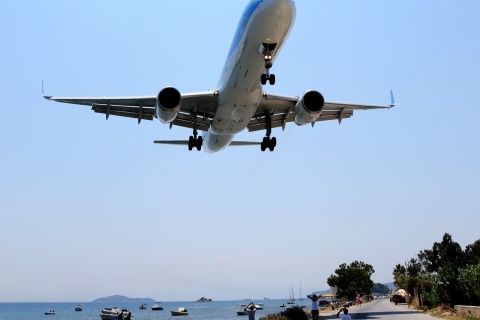 G-OOBE - 757-28A(WL) - Thomson Airways - JSI - 28-07-2015b