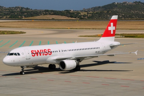 HB-IJR - A320-214 - Swiss - ATH - 23-07-2015