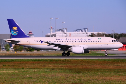 HZ-ASC - A320-214 - Saudi Arabian Airlines - FRA - 19-04-2015