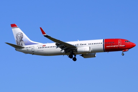 LN-NGI - 737-8JP(WL) - Norwegian Air Shuttle - BCN - 29-06-2015
