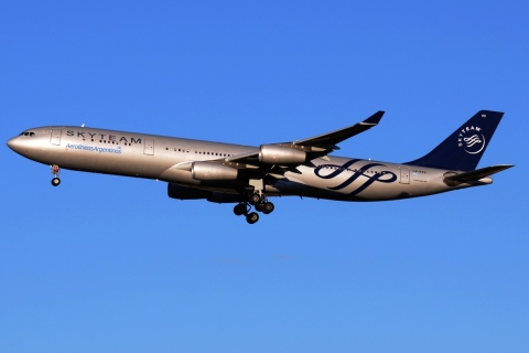 LV-FPV - A340-313 - Aerolineas Argentinas - MAD - 14-03-2015b