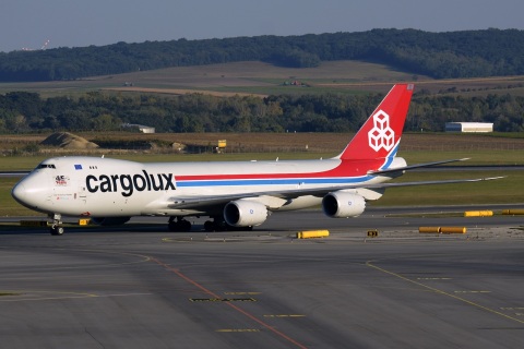 LX-LCB - 747-8F - Cargolux - VIE - 01-10-2015