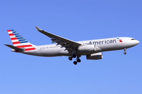 N292AY - A330-243 - American Airlines - FRA - 18-04-2015