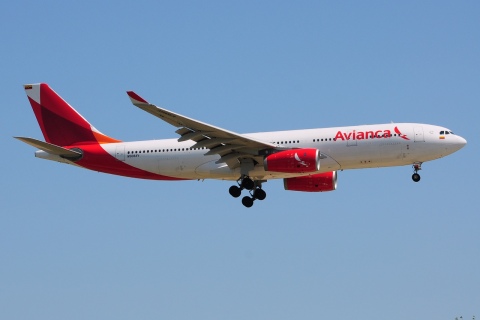 N508AV - A330-243 - Avianca - BCN - 29-06-2015