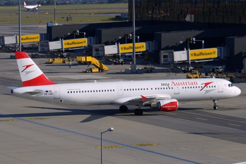 OE-LBC - A321-111 - Austrian Airlines - VIE - 01-10-2015c