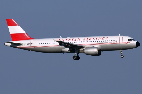OE-LBP - A320-214 - Austrian Airlines - VIE - 01-10-2015