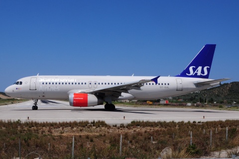 OY-KAL - A320-232 - SAS Scandinavian Airlines - JSI - 25-07-2015
