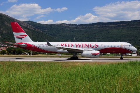 RA-64050 - Tu-204-100V - Red Wings - TIV - 12-07-2015