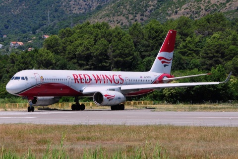 RA-65050 - Tu-204-100V - Red Wings - TIV - 12-07-2015