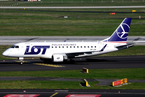 SP-LDF - ERJ-170STD (ERJ-170-100) - LOT _ Polish Airlines - DUS - 15-04-2015