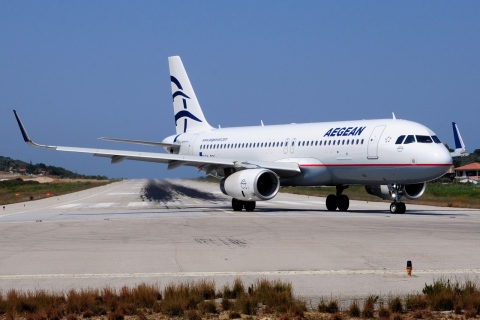SX-DGY - A320-232(WL) - Aegean Airlines - JSI - 26-07-2015b