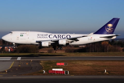 TC-ACG - 747-481 - Saudi Arabian Airlines - LGG - 08-03-2015