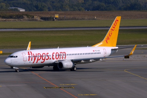 TC-AIS - 737-82R(WL) - Pegasus - VIE - 01-10-2015