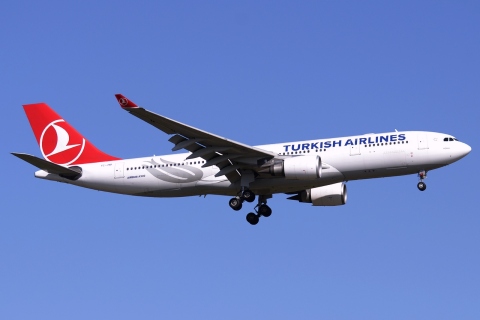 TC-JNB - A330-203 - Turkish Airlines - FRA - 18-04-2015