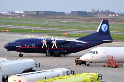 UR-CGV - Antonov An-12-BK - Ukraine Air Alliance - LGG - 20-12-2015