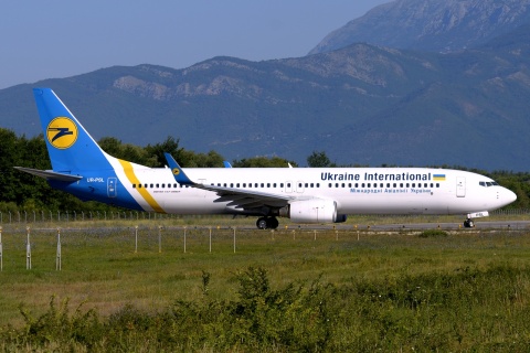 UR-PSL - 737-94X(ER)(WL) - Ukraine International Airlines - TIV - 12-07-2015b