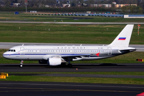 VP-BNT - A320-214(WL) - Aeroflot _ Russian Airlines - DUS - 15-04-2015
