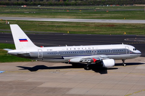 VP-BNT - A320-214(WL) - Aeroflot _ Russian Airlines - DUS - 15-04-2015b
