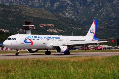 VP-BVP - A321-211 - Ural Airlines - TIV - 10-07-2015