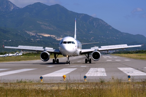VQ-BNI - A320-214 - Ural Airlines - TIV - 11-07-2015d