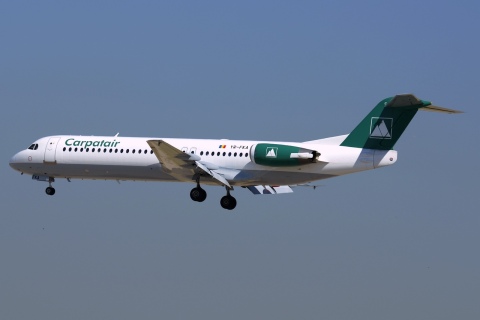 YR-FKA - Fokker 100 - Carpatair - BCN - 29-06-2015