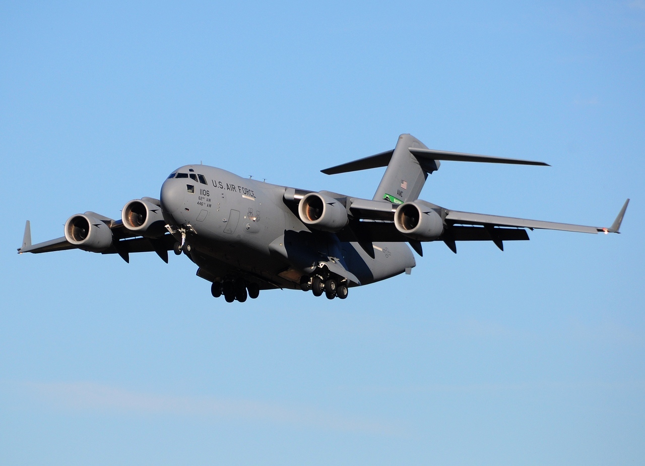 02-1106 - C-17A Globemaster III - United States Air Force - RMS - 16-10-2016