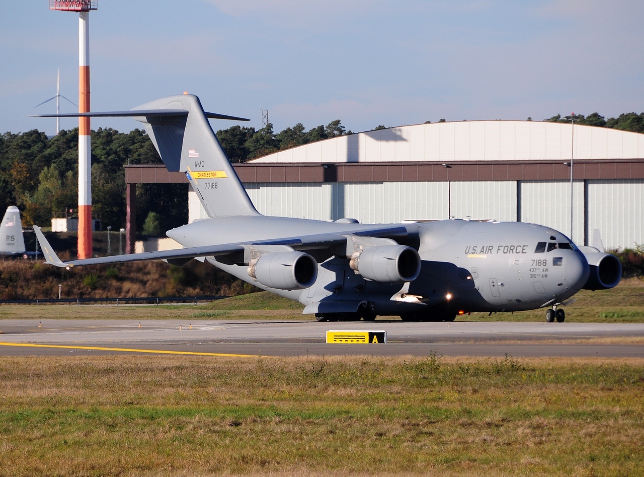 07-7188 - C-17A Globemaster III - United States Air Force - RMS - 16-10-2016