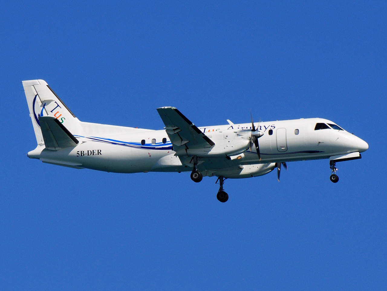 5B-DER - Saab 340B - Tus Airways - LCA - 21-08-2016