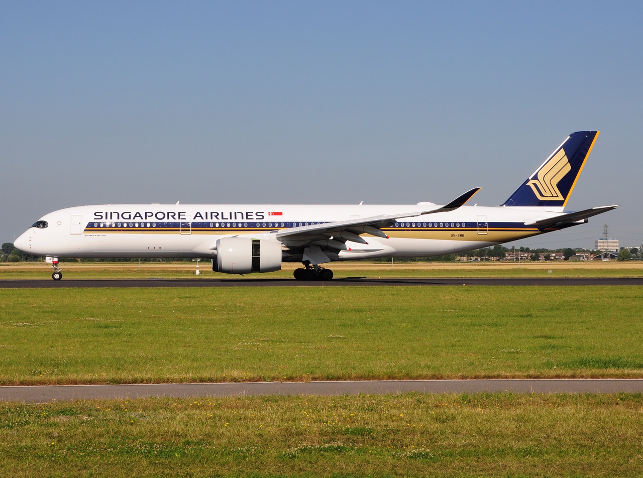 9V-SMB - A350-941 - Singapore Airlines - AMS - 19-07-2016