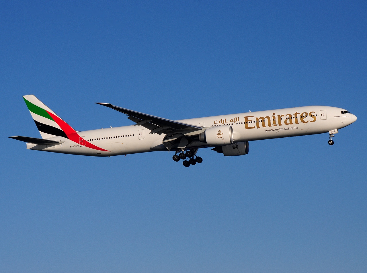 A6-EPN - 777-31H(ER) - Emirates - LCA - 20-08-2016