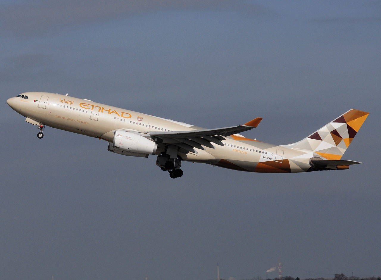 A6-EYD - A330-243 - Etihad Airways - DUS - 02-04-2016