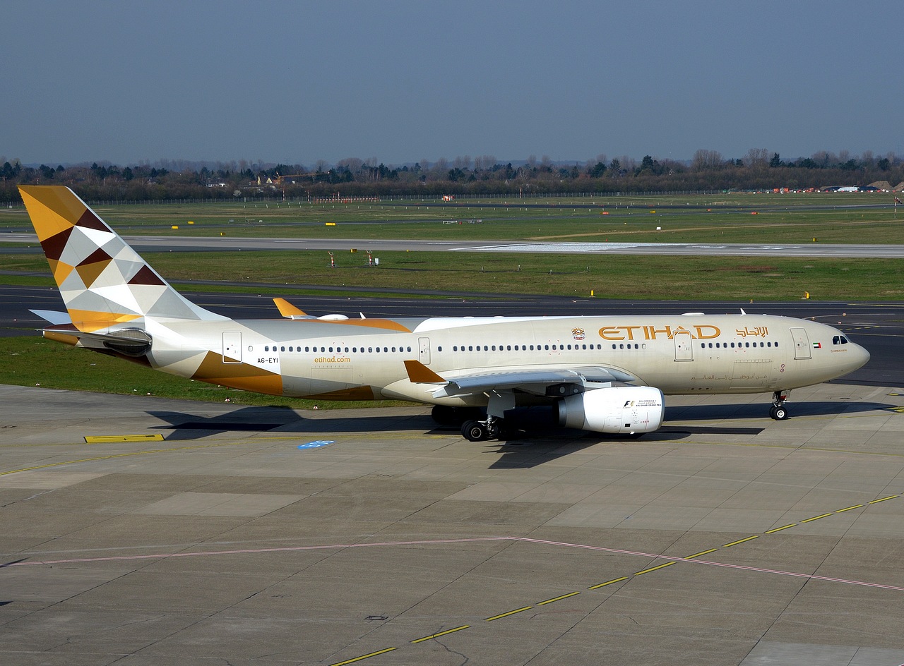 A6-EYI - A330-243 - Etihad Airways - DUS - 02-04-2016