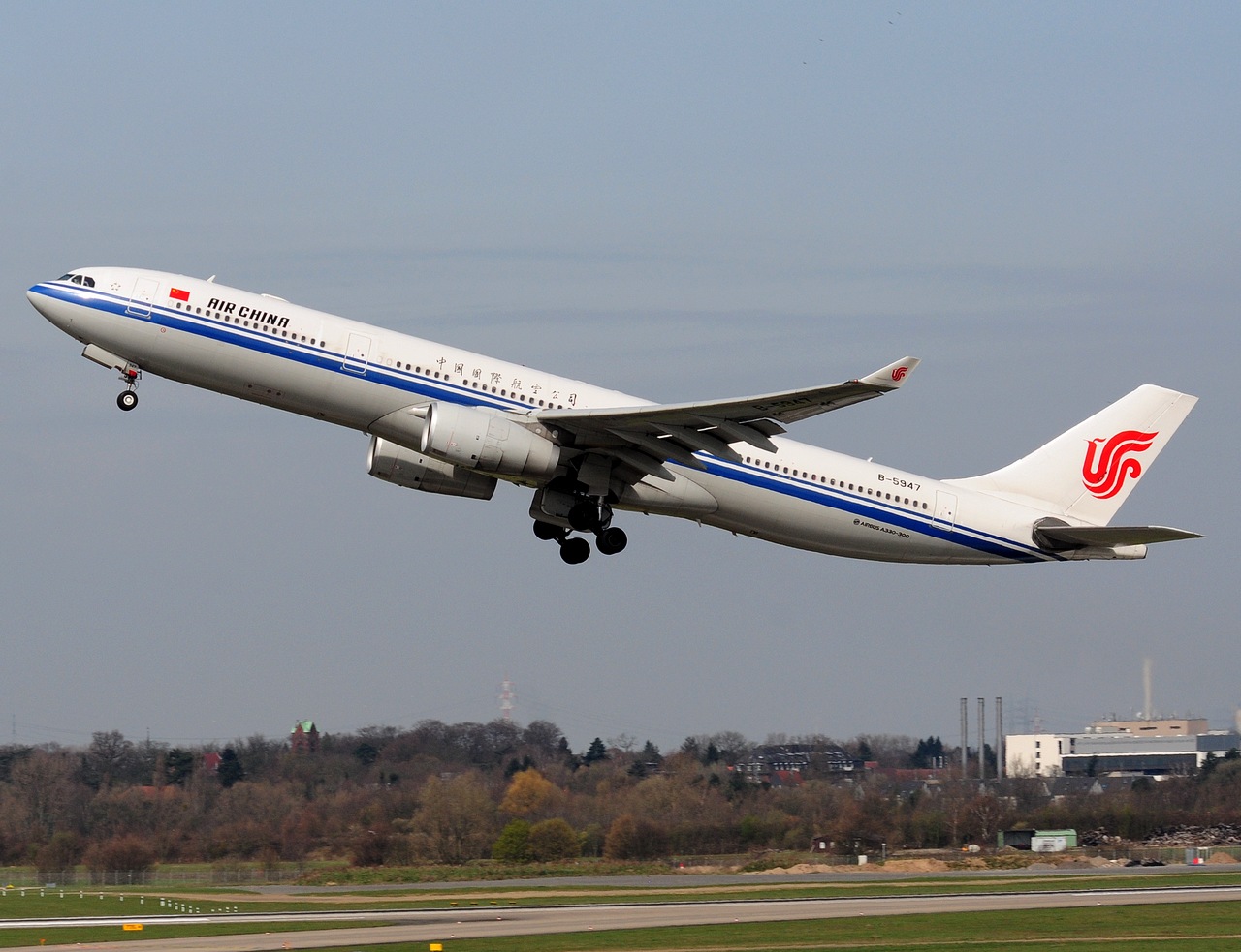 B-5947 - A330-343 - Air China - DUS - 02-04-2016