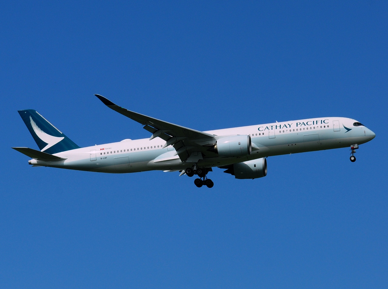 B-LRF - A350-941 - Cathay Pacific Airways - BKK - 13-11-2016