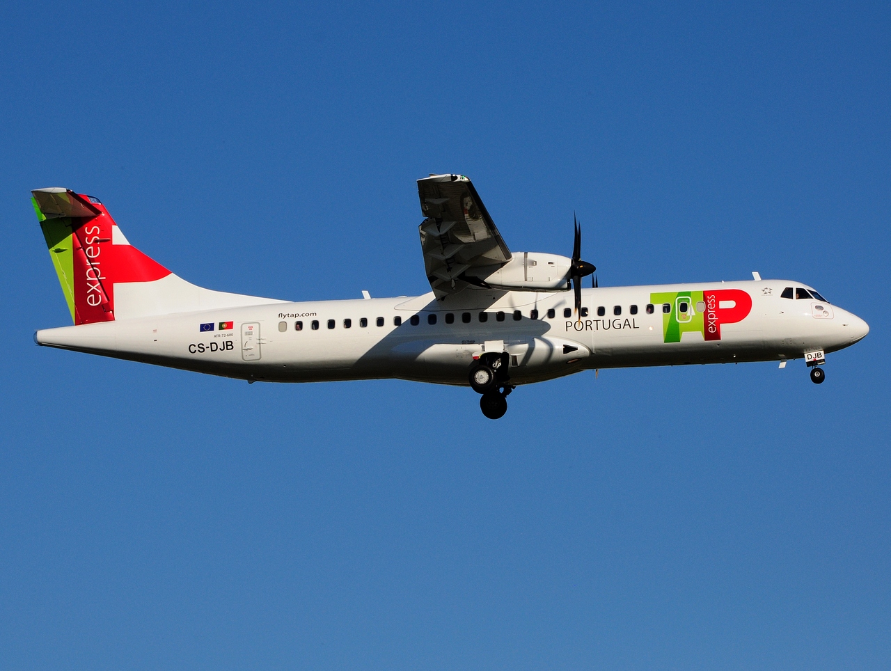 CS-DJB - ATR 72-600 (72-212A) - TAP Express - LIS - 21-06-2016