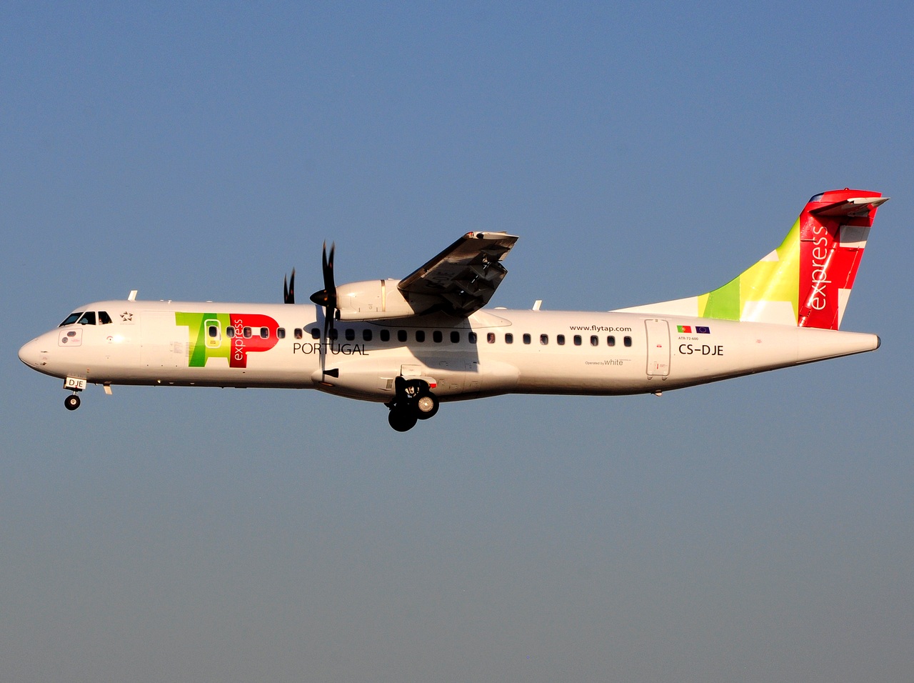 CS-DJE - ATR 72-600 (72-212A) - TAP Express - LIS - 22-06-2016