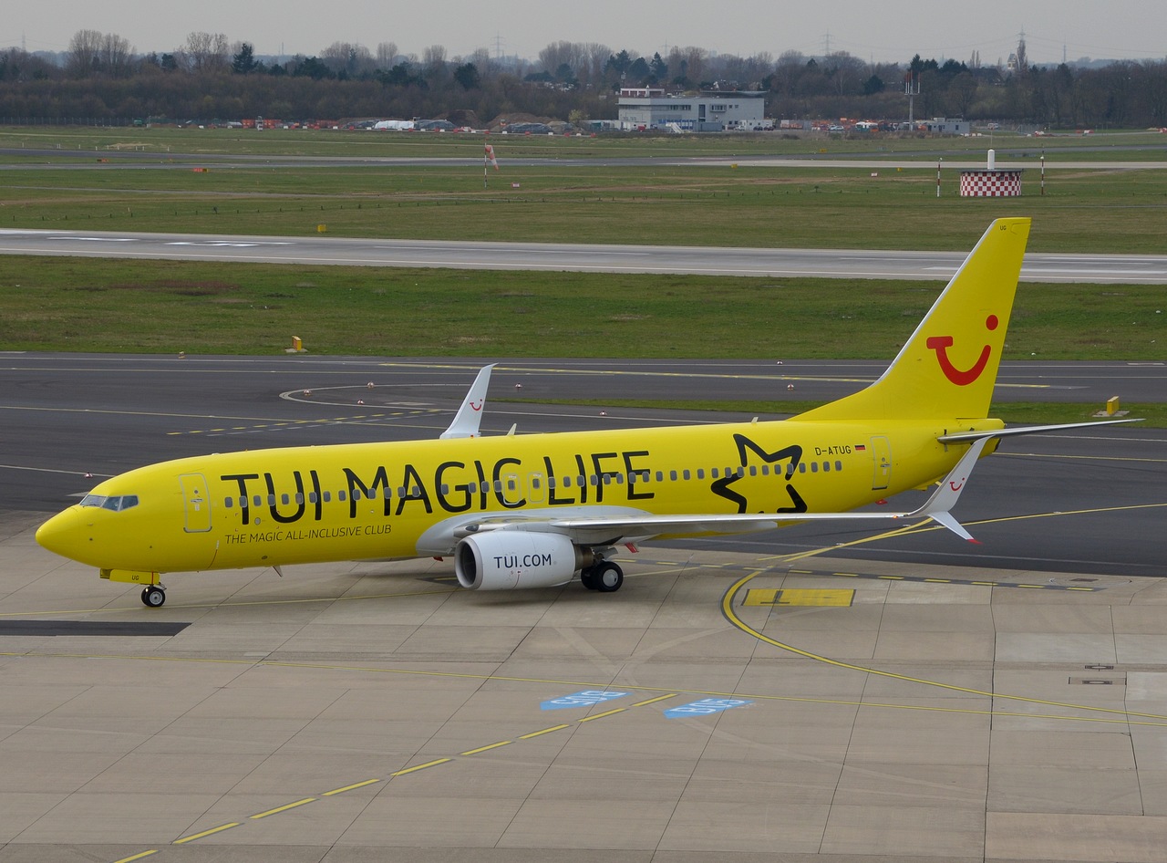 D-ATUG - 737-8K5(WL) - TUIfly - DUS - 02-04-2016