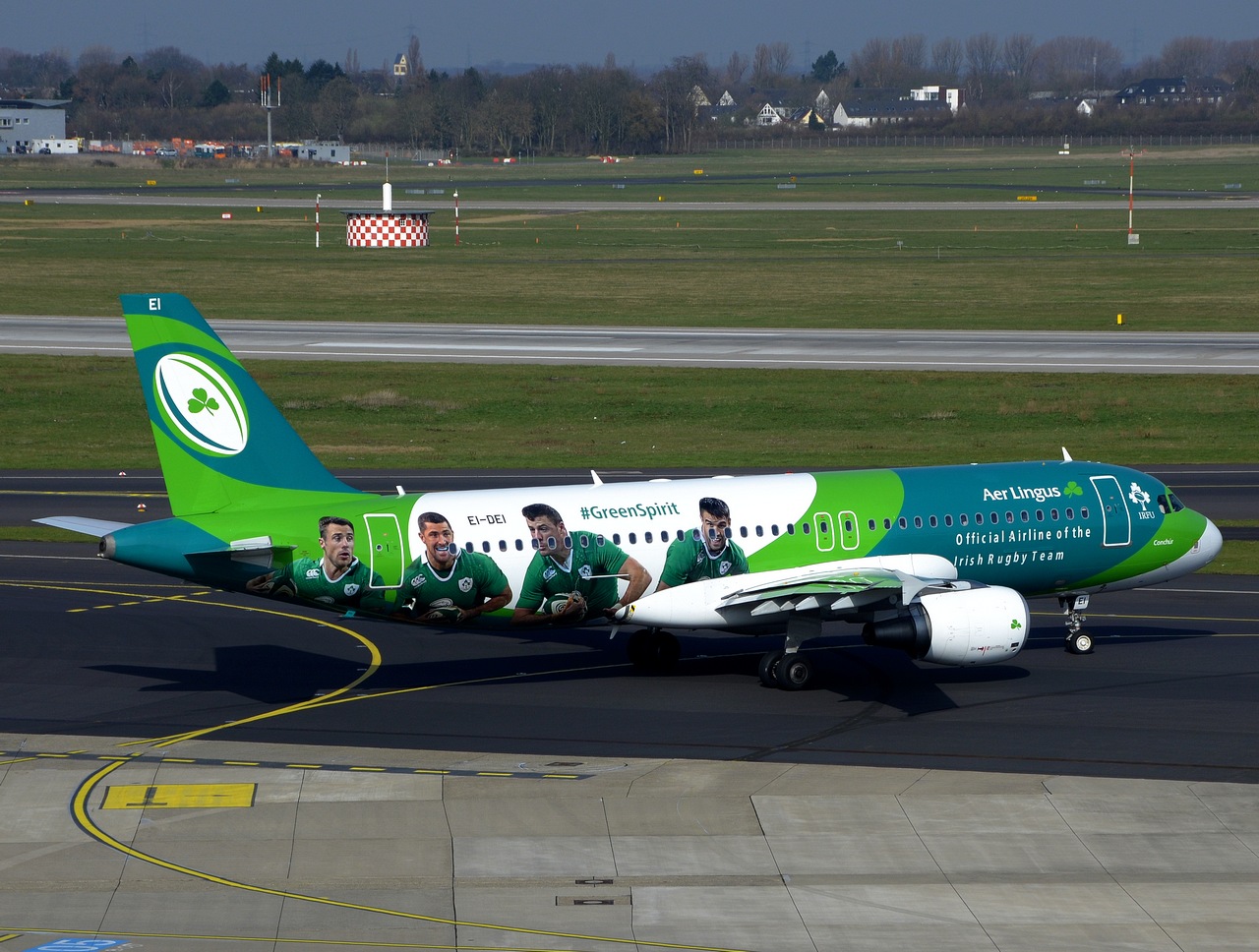 EI-DEI - A320-214 - Aer Lingus - DUS - 02-04-2016c