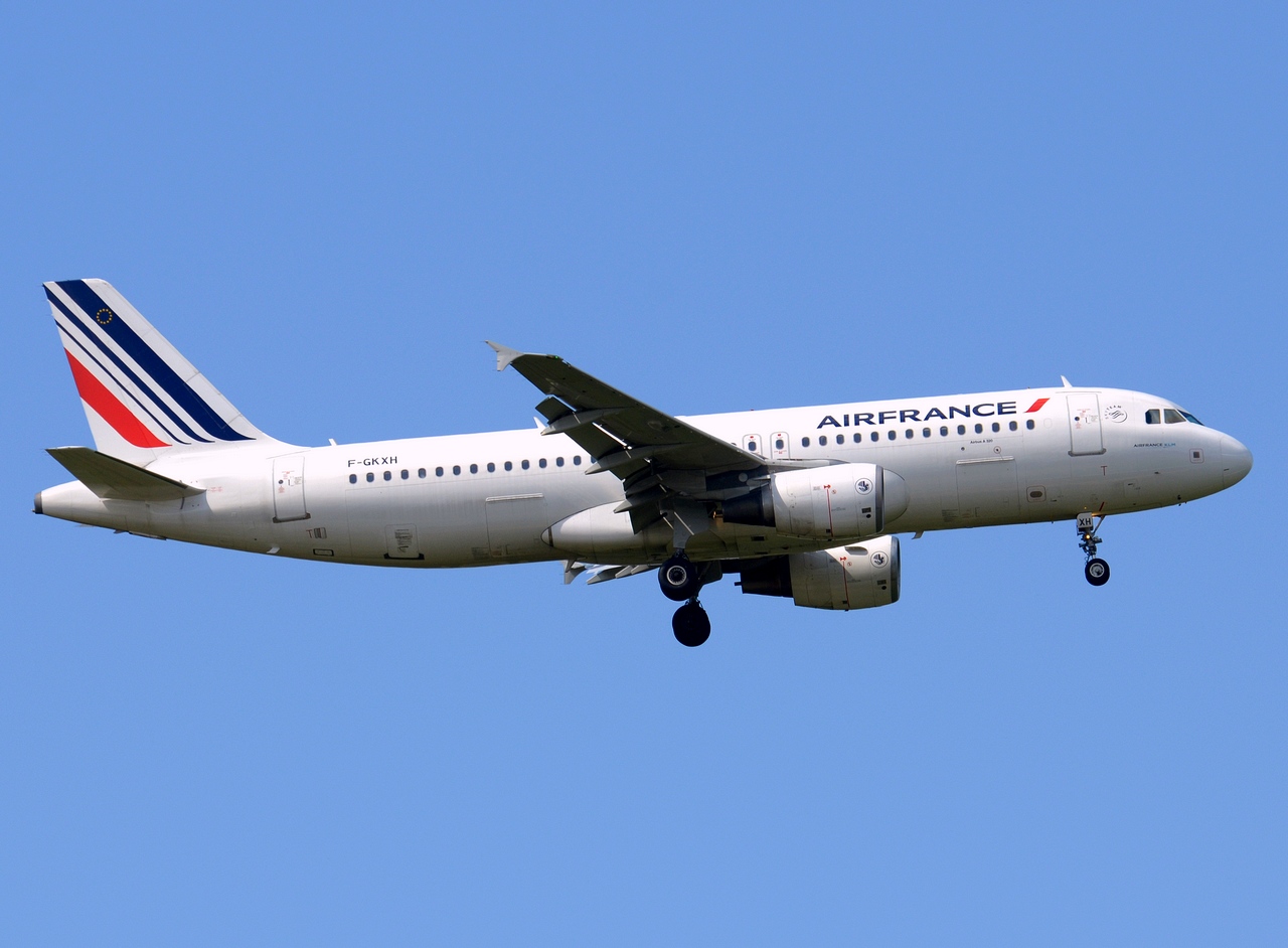 F-GKXH - A320-214 - Air France - SVO - 02-06-2016