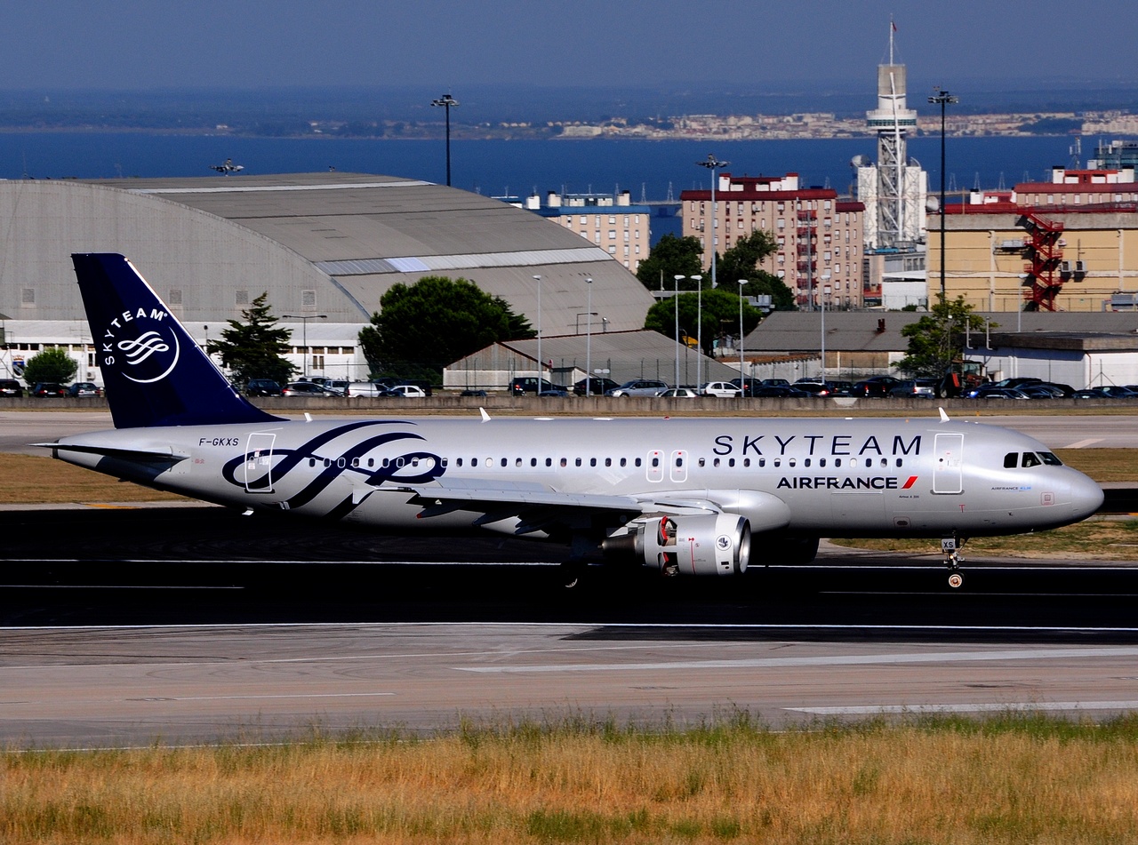F-GKXS - A320-214 - Air France - LIS - 22-06-2016